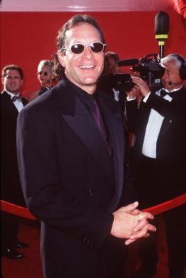 Steve Guttenberg photo